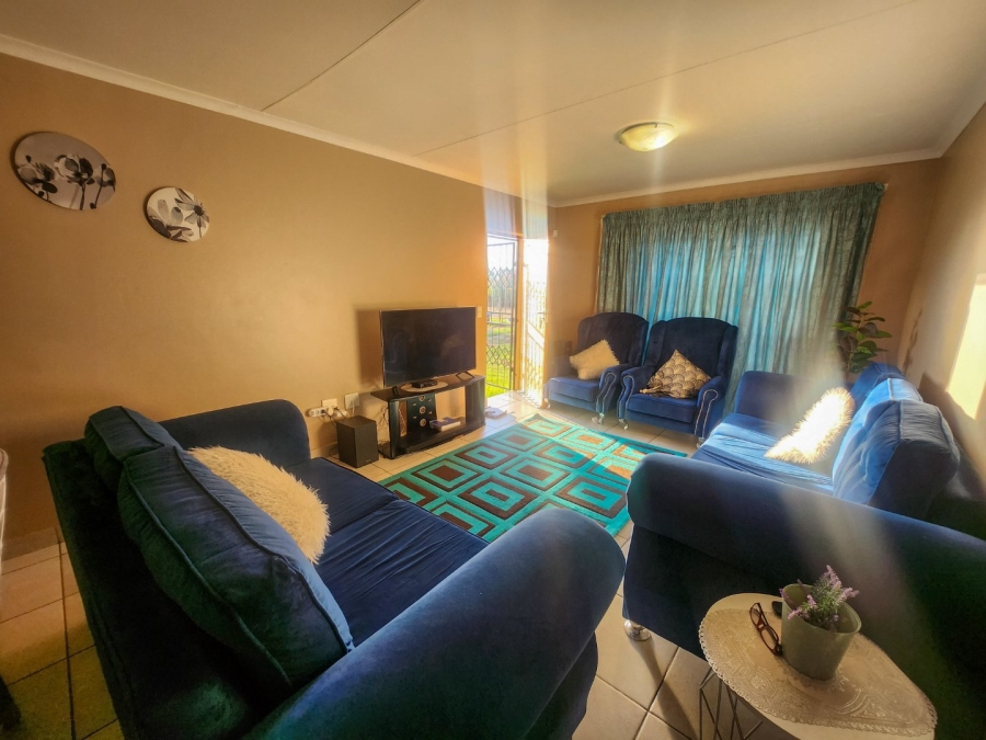 3 Bedroom Property for Sale in Ellaton North West